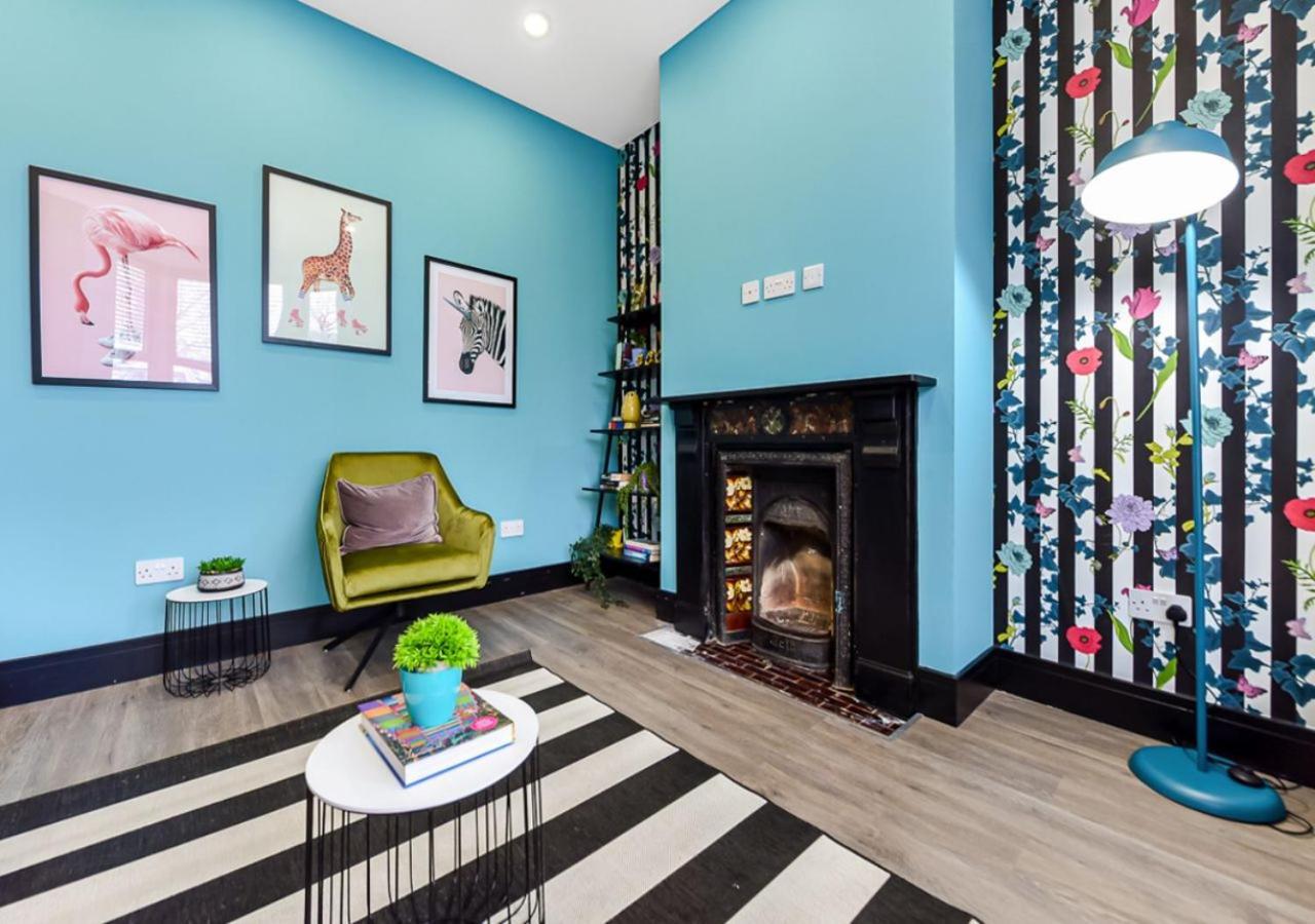 Bright & Colourful House - Best For A Large Groups 런던 외부 사진