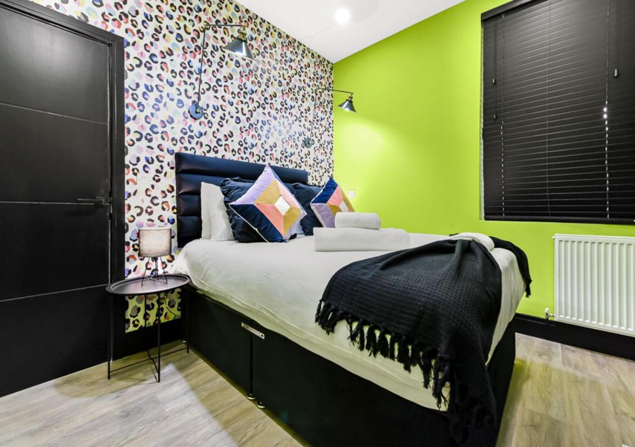 Bright & Colourful House - Best For A Large Groups 런던 외부 사진